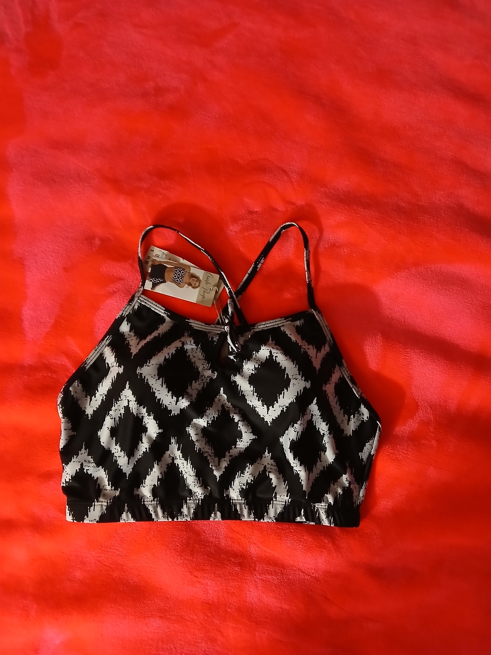 NWT Charlie Paige Black and White Geometric Swim Bikini Top Only Stretch Padding